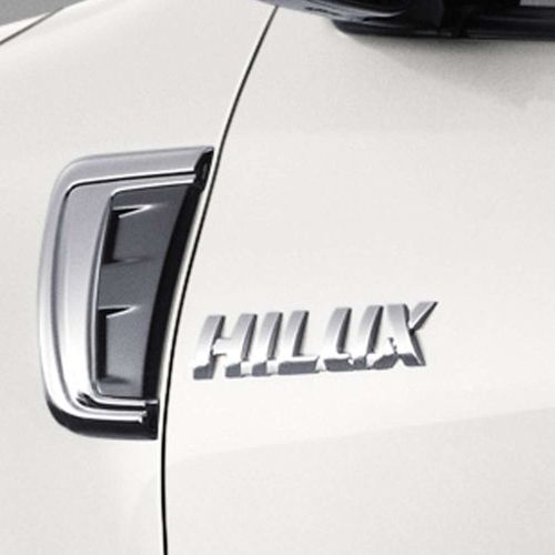 HILUX GASOLINA 4.0LT AT Accesorios | 51. Platina Cromada de Guardafangos. bb9c1b2a | Toyota Venezuela